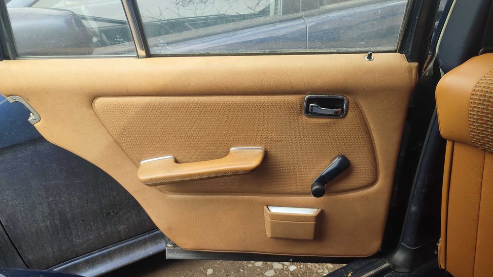 Bancheta, fete portiere si alte piese Mercedes 123 break