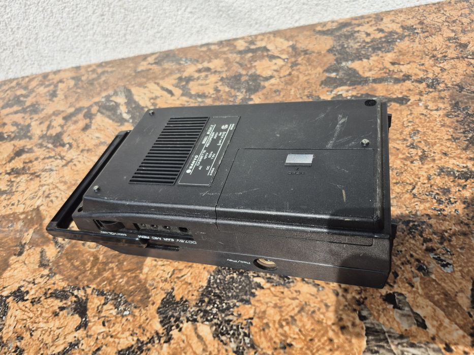 Casetofon player deck marca Sanyo model M2541 made in Spain