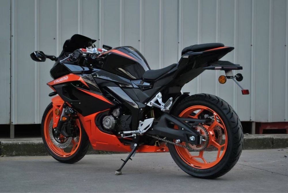 Ducati 400sr спорт байк