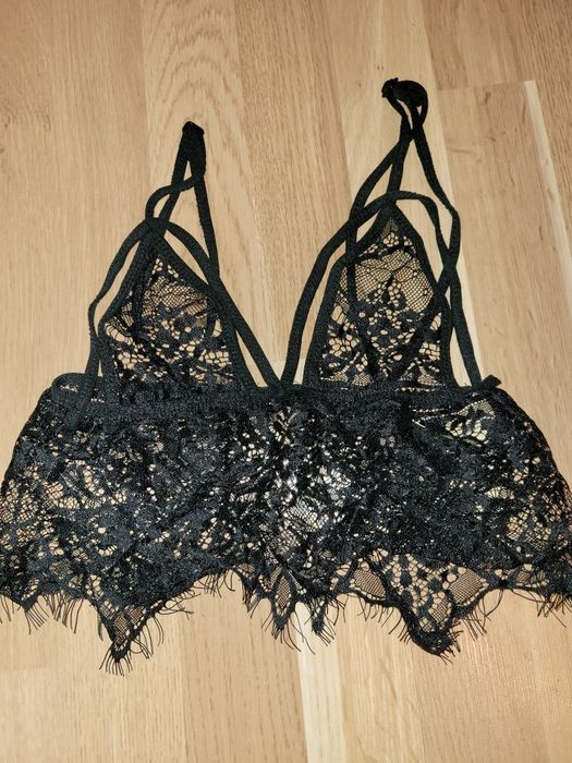 Sutien din dantela negru