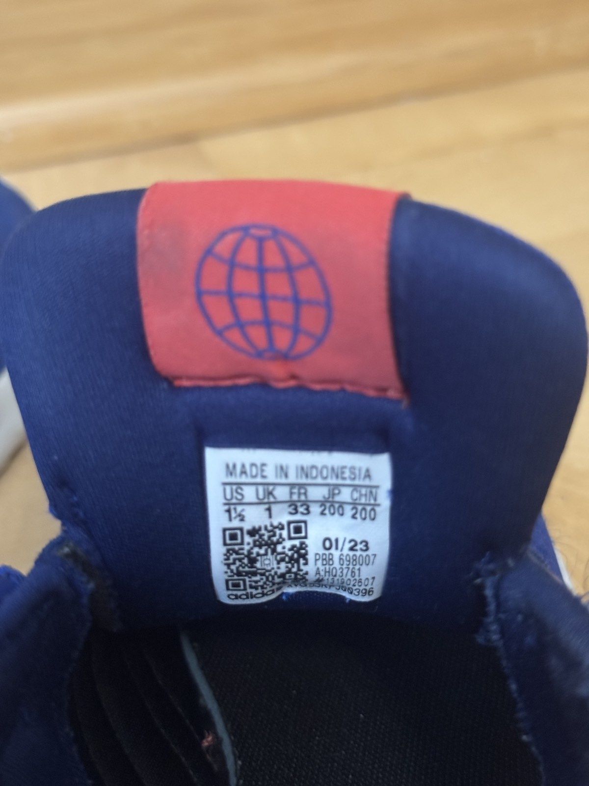 Маратонки на Adidas