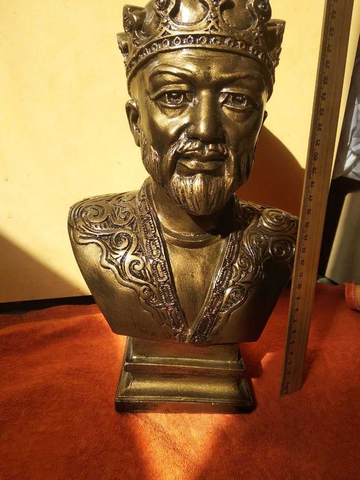 Бюст Тамерлан Амир Тимур