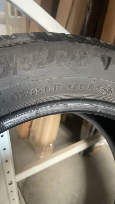 Vand anvelopa continetal wintercontact 215/55/r17 aproape noua