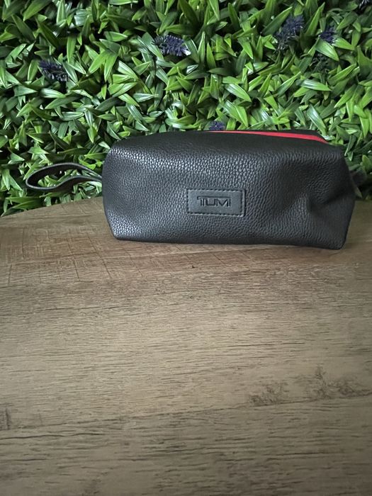 TUMI gentuta Travel Kit – Ediție Specială EL AL Airlines