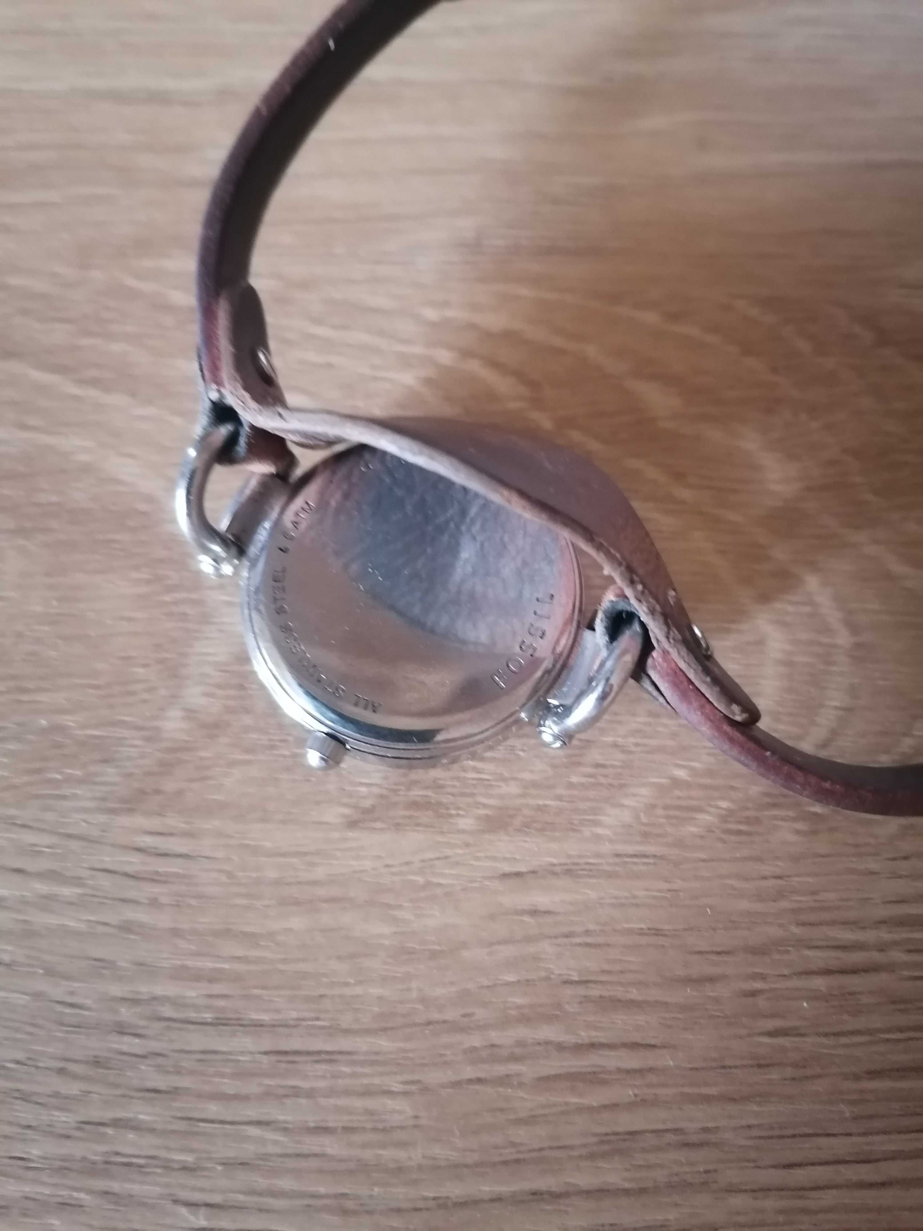 Дамски часовник Fossil