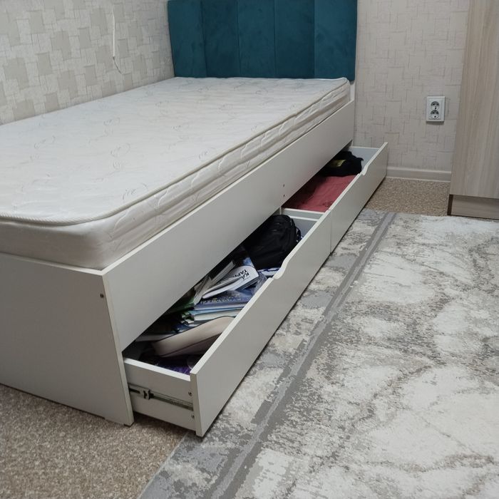 Продам кровать шкаф комод хорошем состоянии