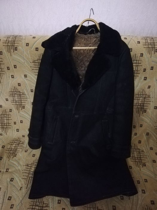 Продам натуральную дублёнку из овечей шкуры с шерстью.