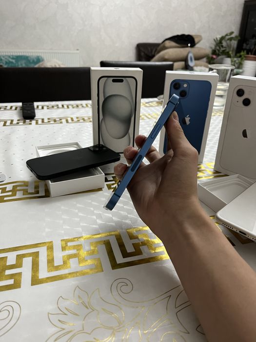 Продам айфон 13 iphone 13