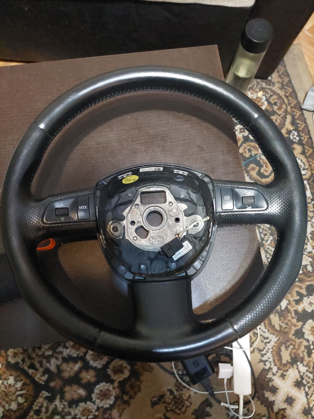 Волан за Ауди а6  c5 с f1 пера