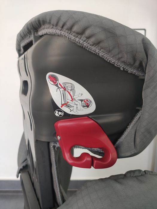 Scaun auto Britax Romer Kidfix cu isofix pentru copii intre 15-36 kg