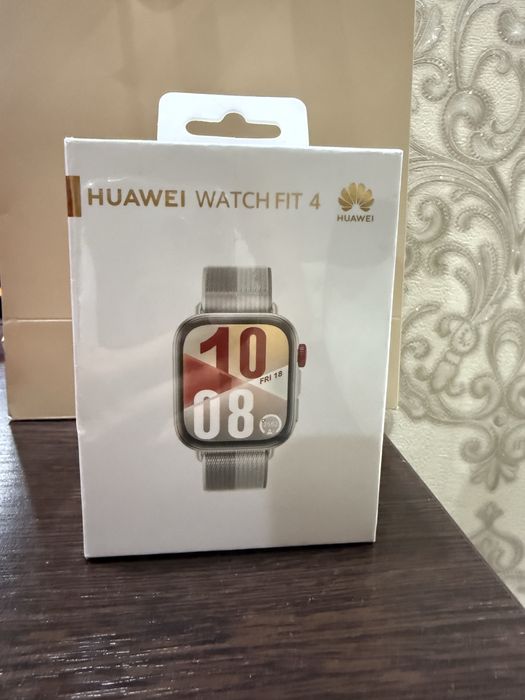 Часы Huawei watch fit 4, новые