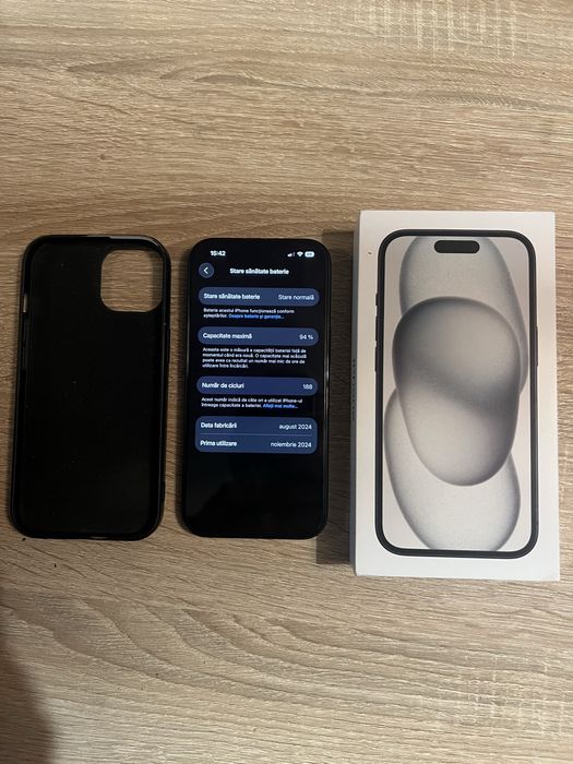 Vand telefon IPhone 15 stare foarte buna