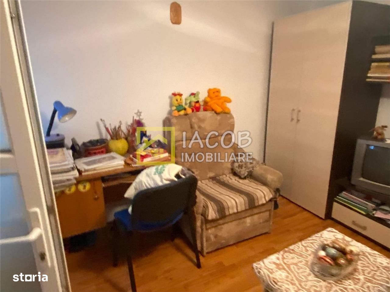 Apartament la casa cu 3 camere, Magura, Bacau
