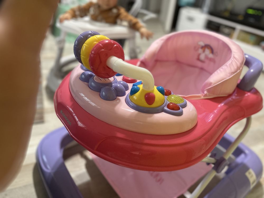Проходилка с люлееща функция unicorn kikkaboo