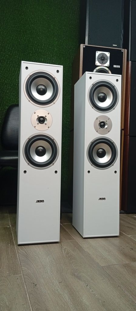 Немски тонколони AEG LB-4711