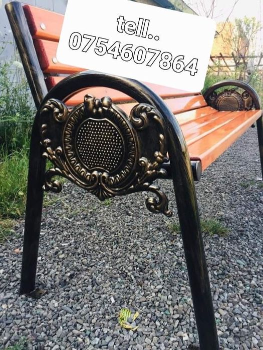 De vânzare banci pentru parc și coșuri pentru gunoi