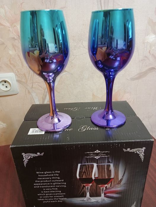 Продаются фужеры.