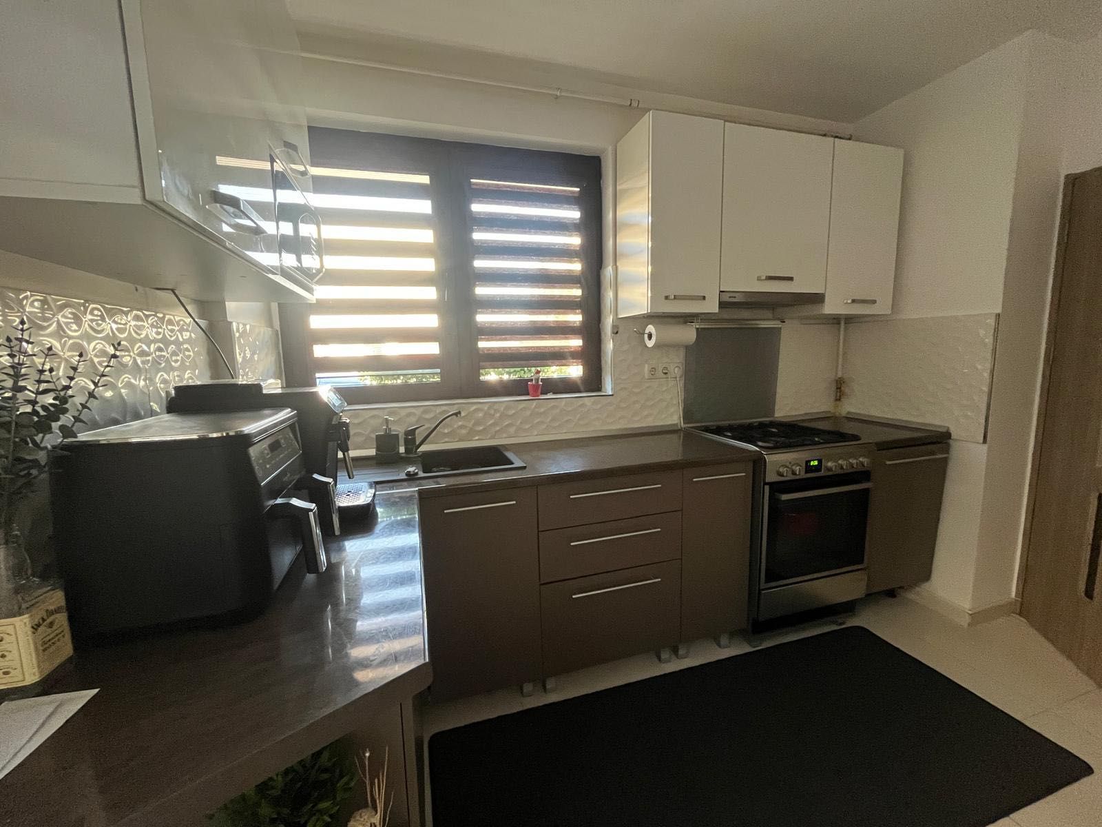 Vând Mobilă casă living, dormitoare, bucătărie