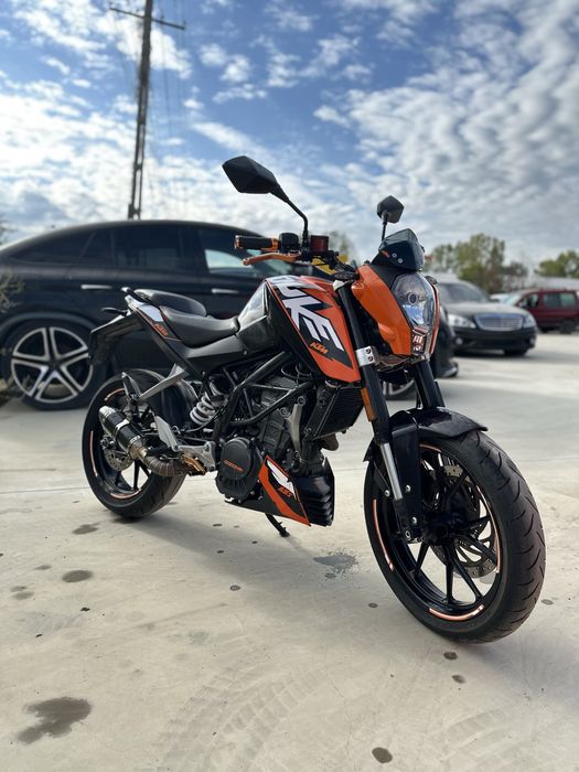KTM DUKE 125 2015 A1 Usor avariat / inmatriculat