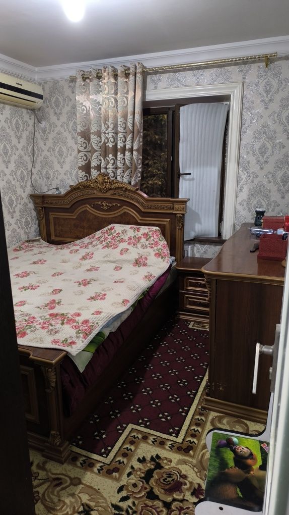 Продаю свою 4х комнатную квартиру в центре города
