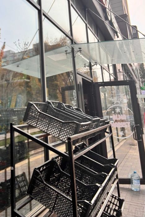 Сдам место под овощной в круглосуточном магазине