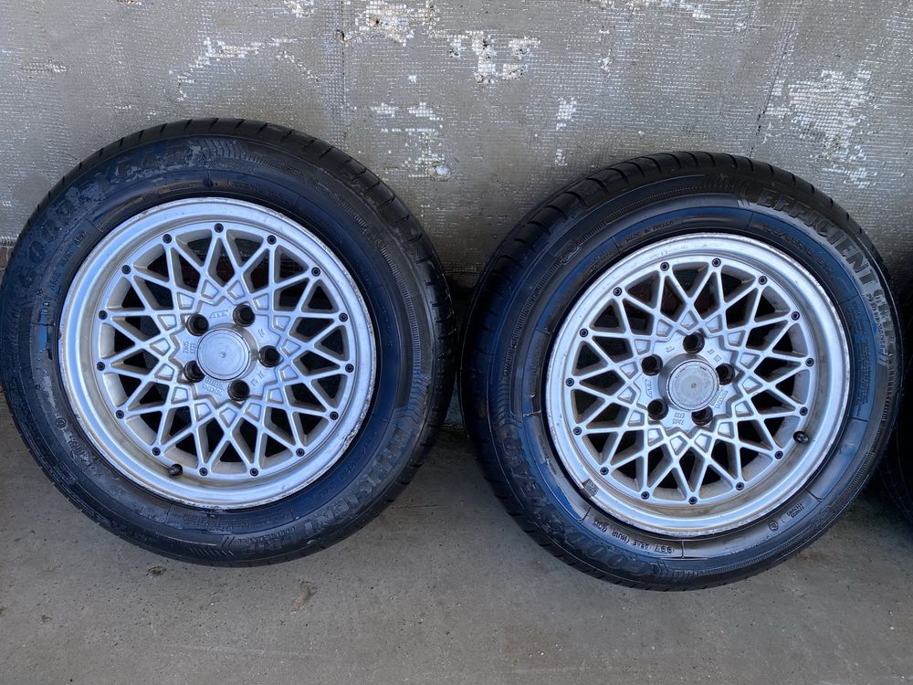Летни гуми Goodyear с джанти 15