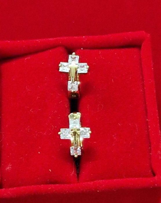 GP36,cercei placati aur 14k, model cruce,incuietoare sigura, zirconiu