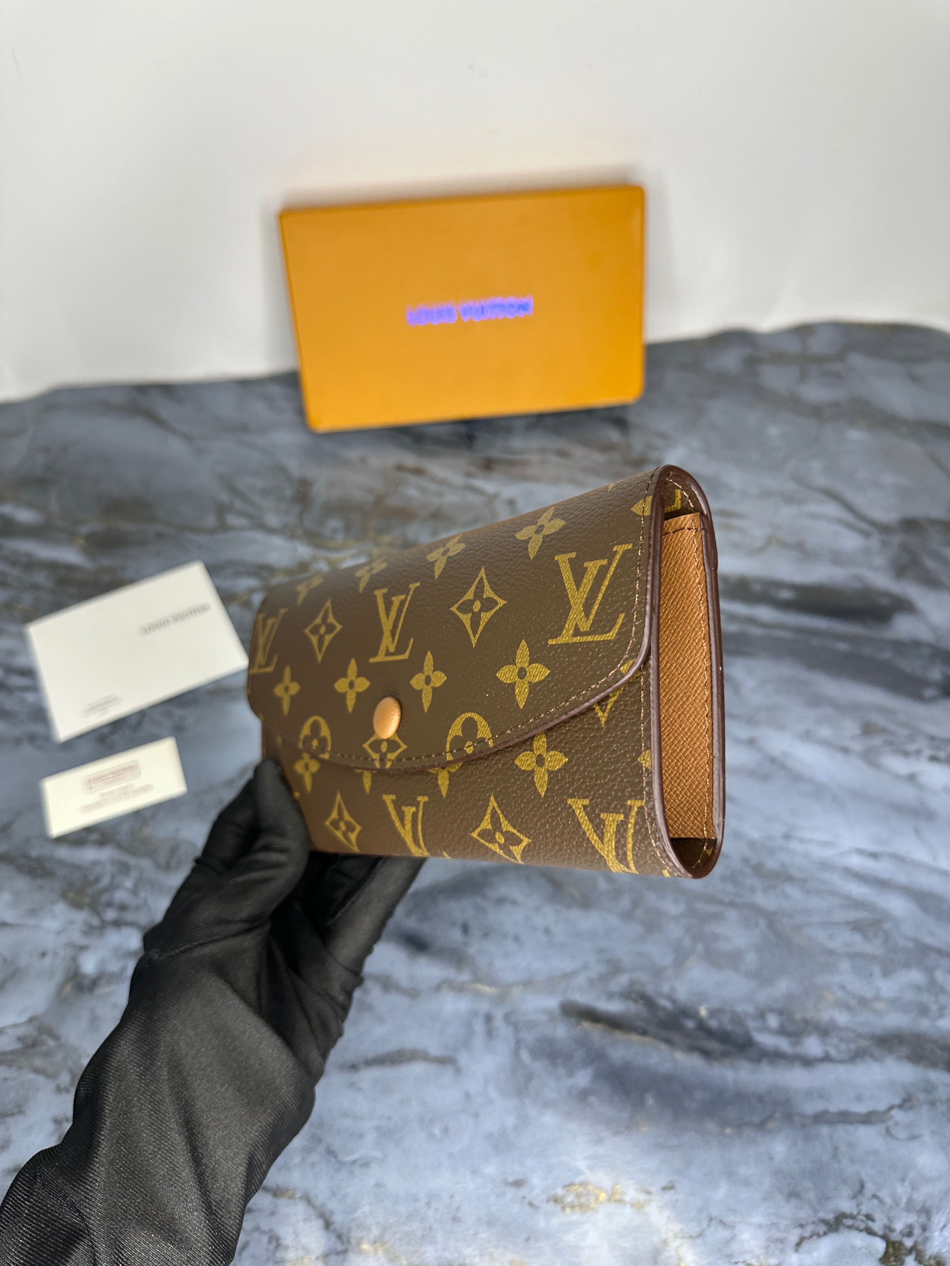 Portofel Louis Vuitton EMILIE wallet piele canvas 100% cutie inclusă