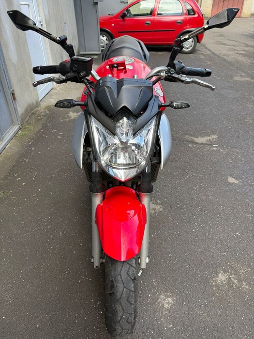 Yamaha XJ6 din 2012 impecabil, recent adus