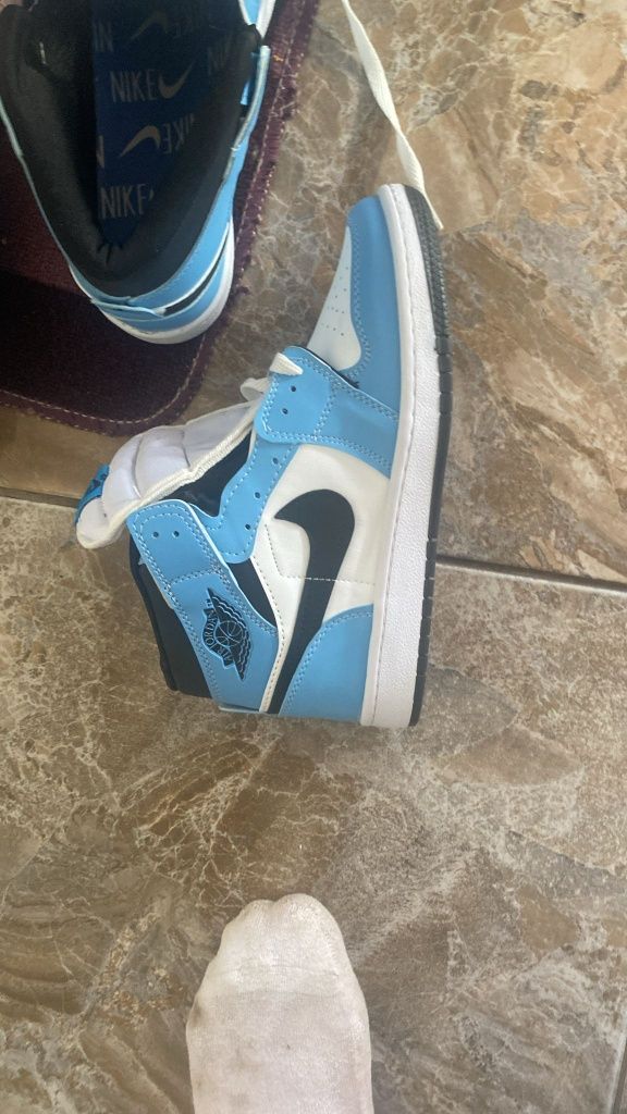 Jordan 1 University Blue