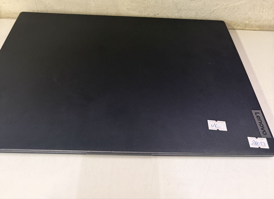 Laptop Lenovo v15 (vl) star amanet