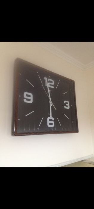Часы настенные новые