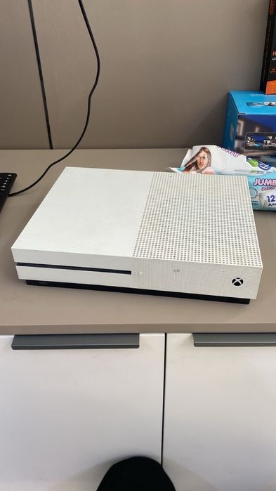 Xbox One S ниже рынка