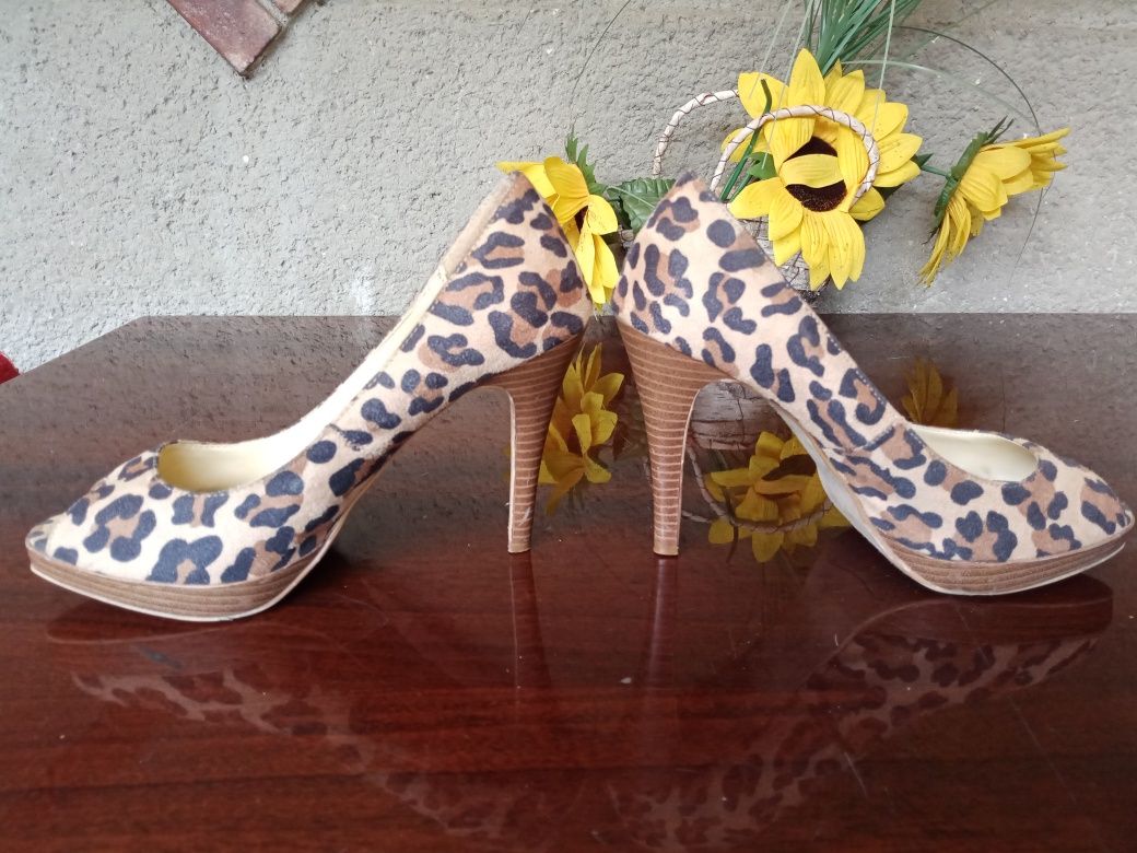 Pantofi cu toc, leopard, mărime 40