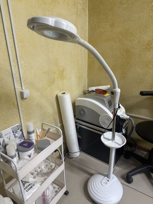 Лампа лупа срочно продам не дорого