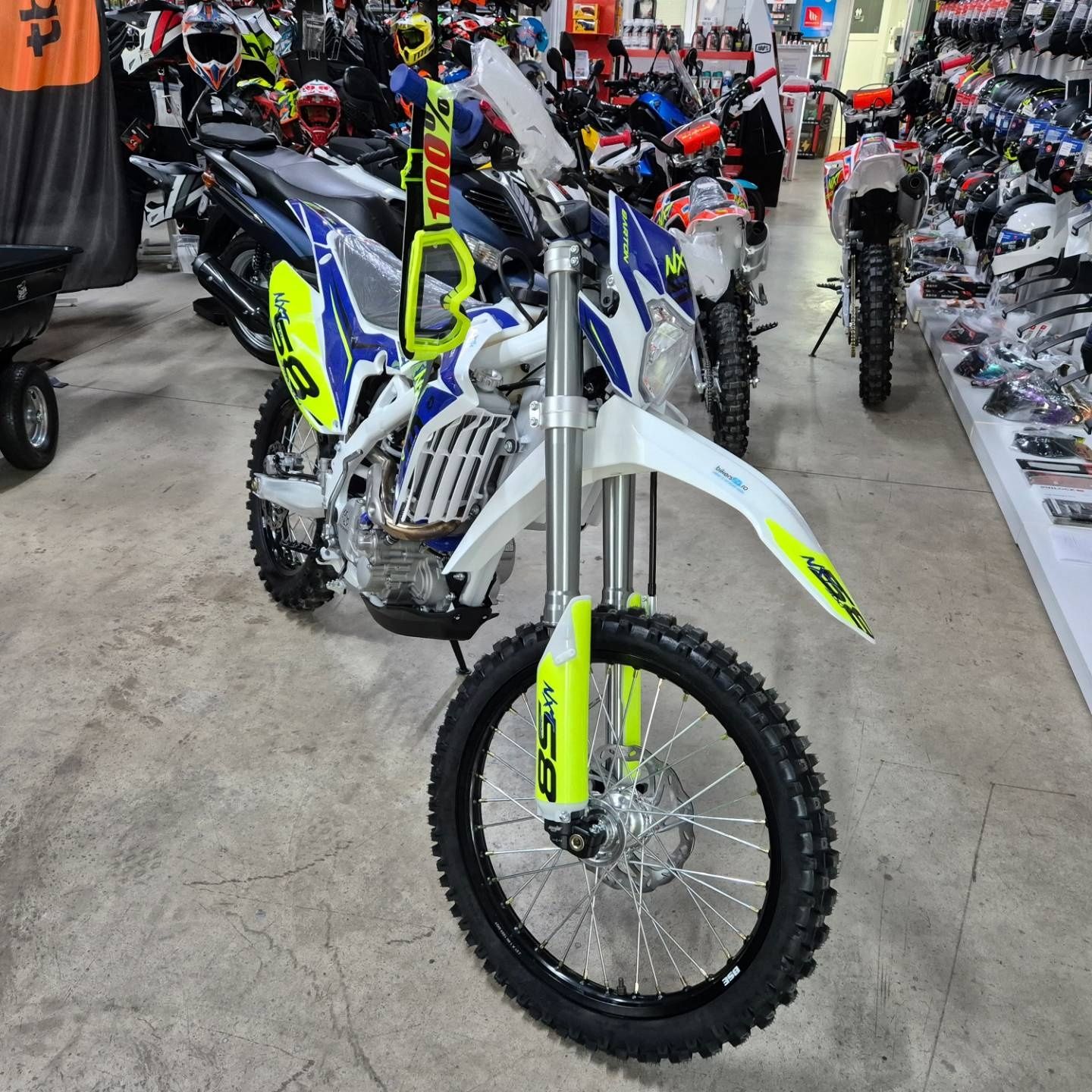 Motocicleta cross enduro offroad Barton NXT300 CC 4T (ROTI 21" - 18")