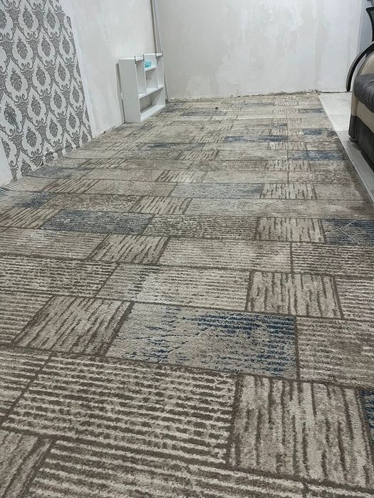 Продам ковёр  2 на 5 метров