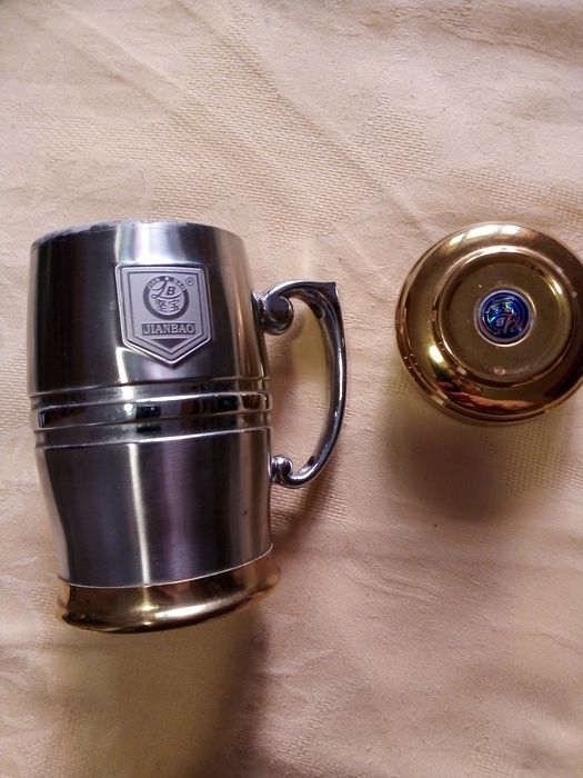 Магнитна чаша,+Метър+ Разни ножици, кука, мигач, кафени лъжички