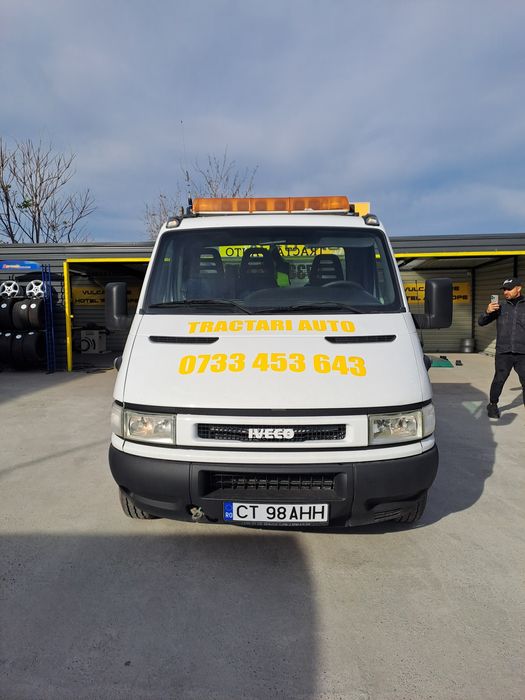 Vând platforma iveco