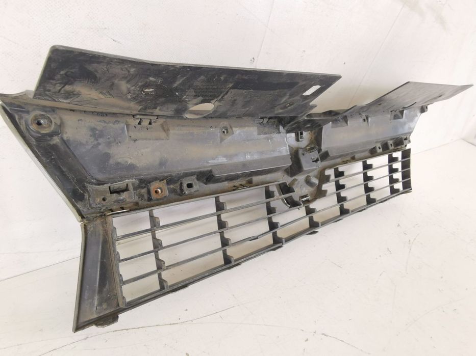 Grila Centrala Dacia  Duster 1 2010 2011 2012 2013 Original In Stare B