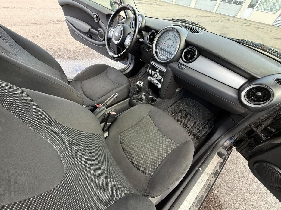 Mini Cooper 1.6 2010г На части