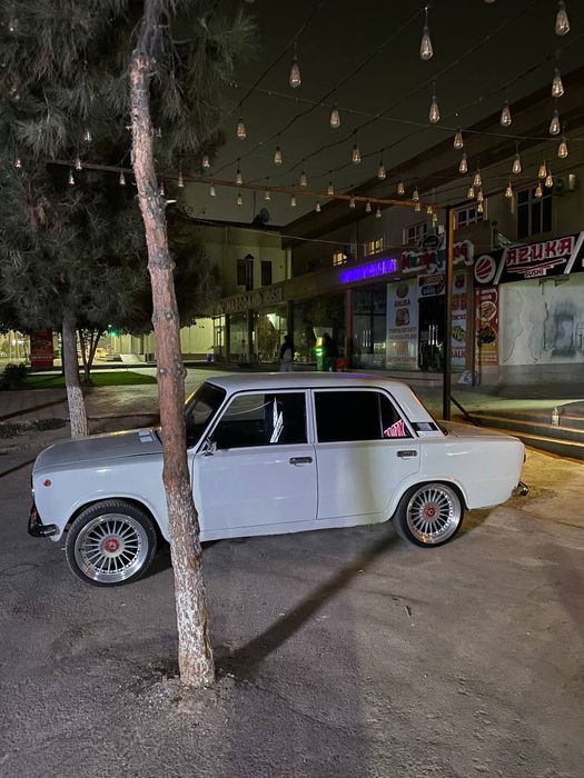 ВАЗ 011 сотилади продается