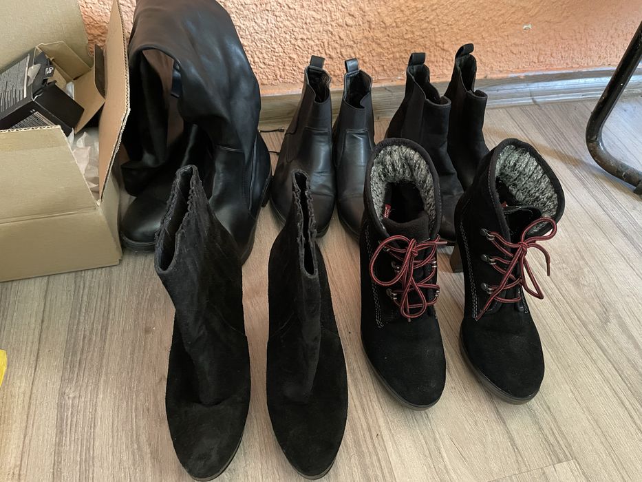 Дамски велурени боти на ток