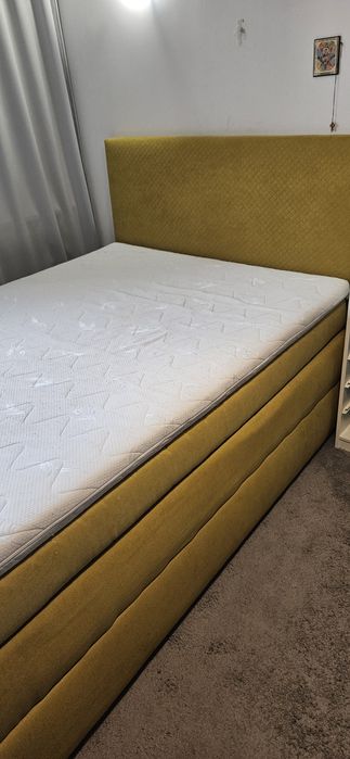 Pat boxspring galben