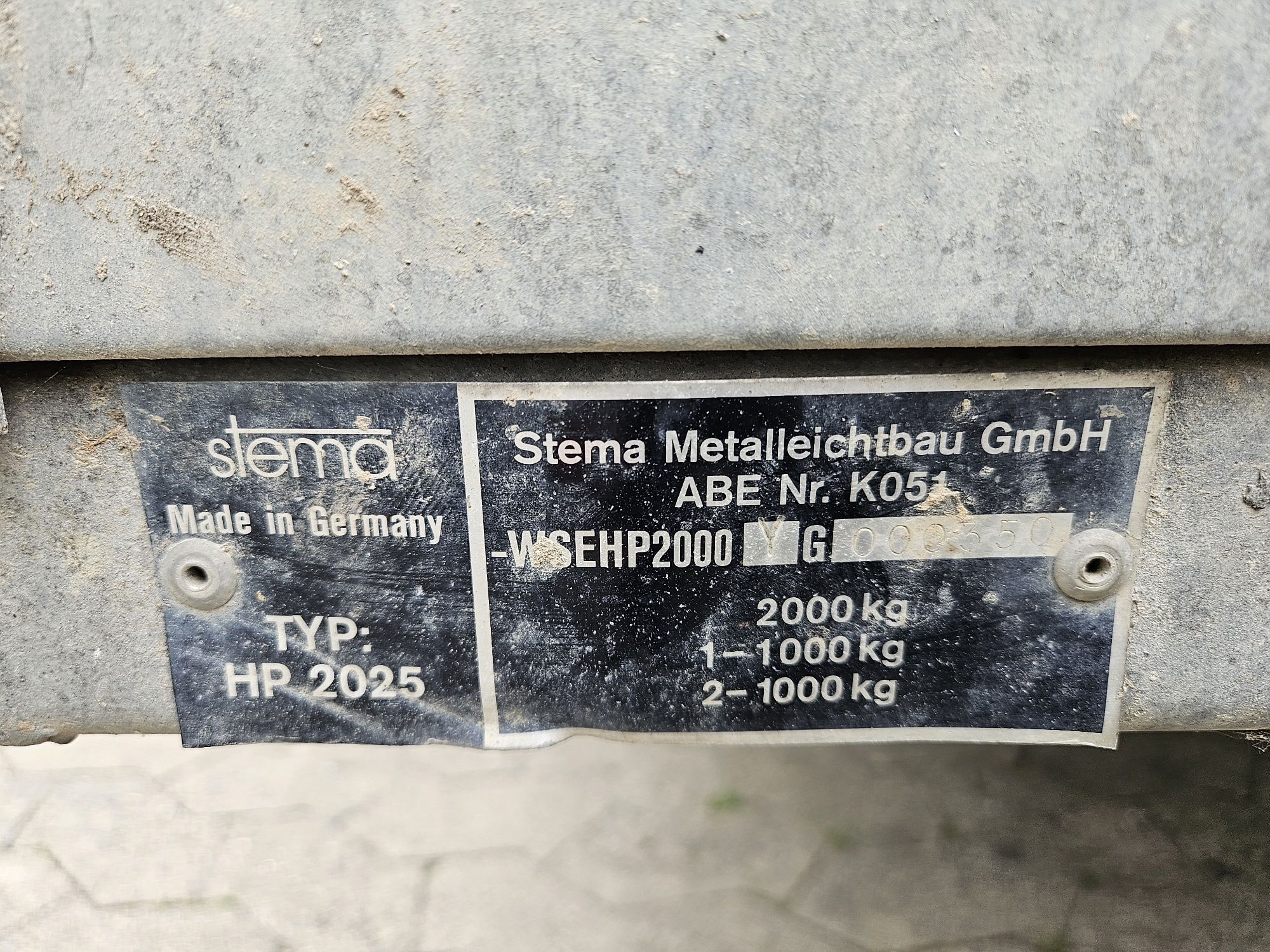 Remorca stema 2000 kg