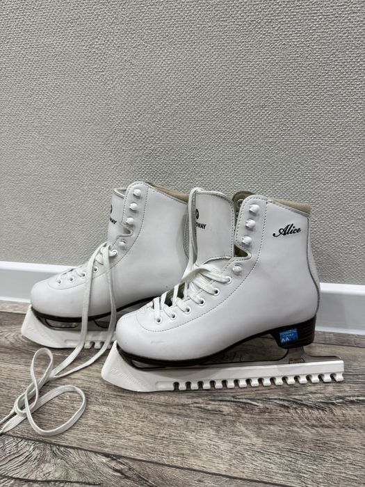 Продам коньки Nordway