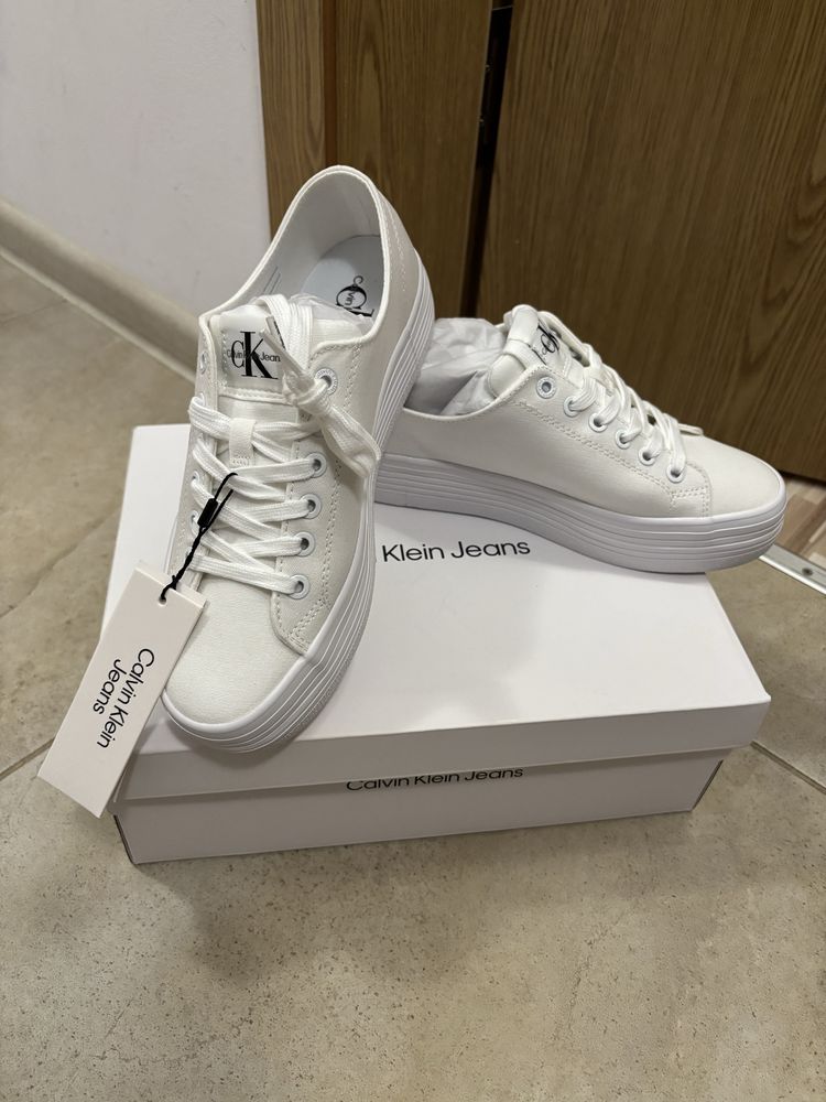 Сникърси/кецове Calvin Klein номер 39
