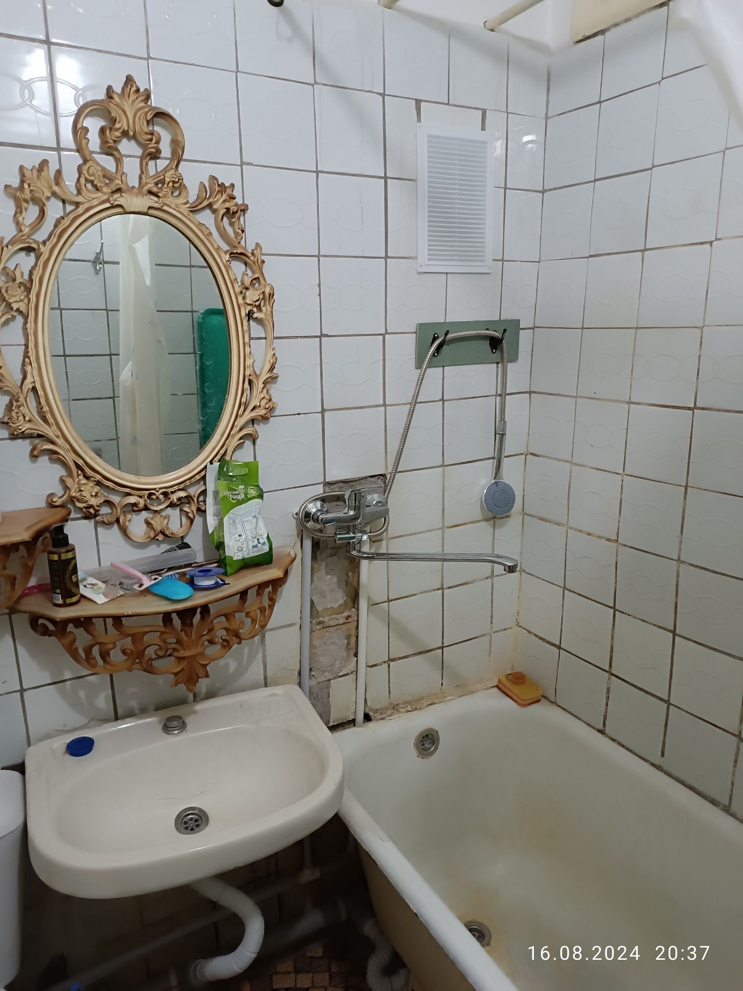 Продам свою квартиру в Ташкенте на Юнусабад-4