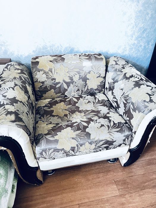 Кресло кровать коричневый