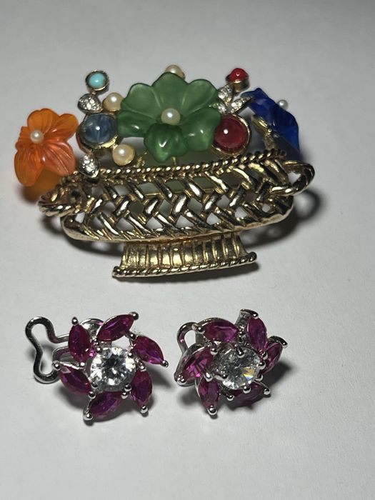 Bijuterii de argint cu pietre naturale